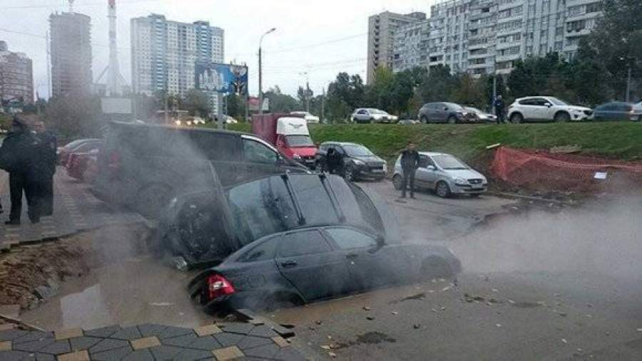 В Самаре к вечеру устранят последствия аварии, вызвавшие провал грунта