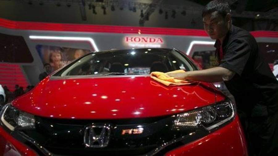 Honda первой разрешит параллельный импорт автомобилей в Россию