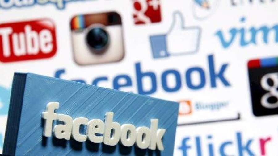 Парламентарии предложили дать Facebook последний шанс