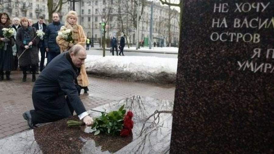 Владимир Путин почтил память Анатолия Собчака