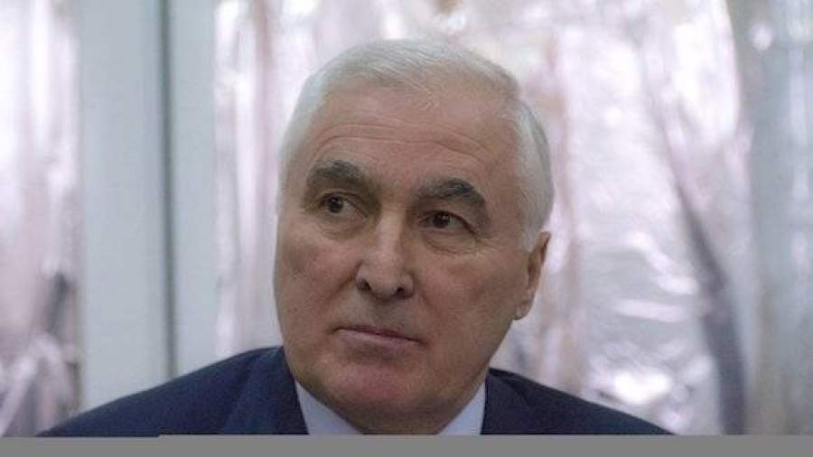 Глава Южной Осетии разбился в аварии