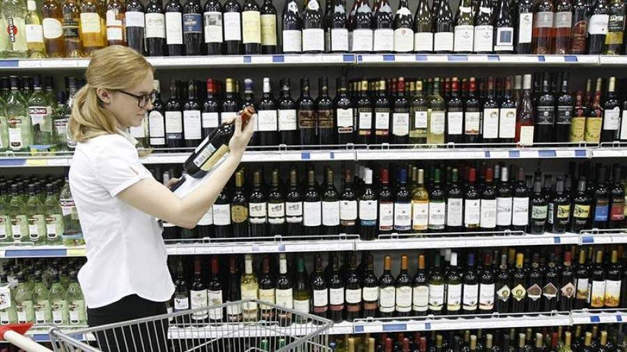 СМИ: жители России могут остаться без импортного вина