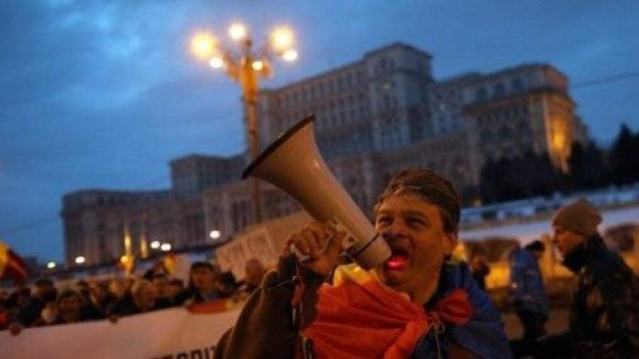 Правительство Румынии отменит указ об амнистии