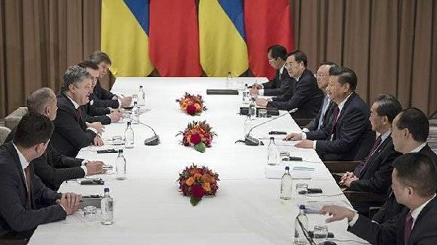 Порошенко надеется, что КНР поможет решить ситуацию в Донбассе