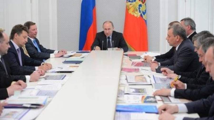 Путин раскритиковал ОСК за срыв сроков строительства подлодок