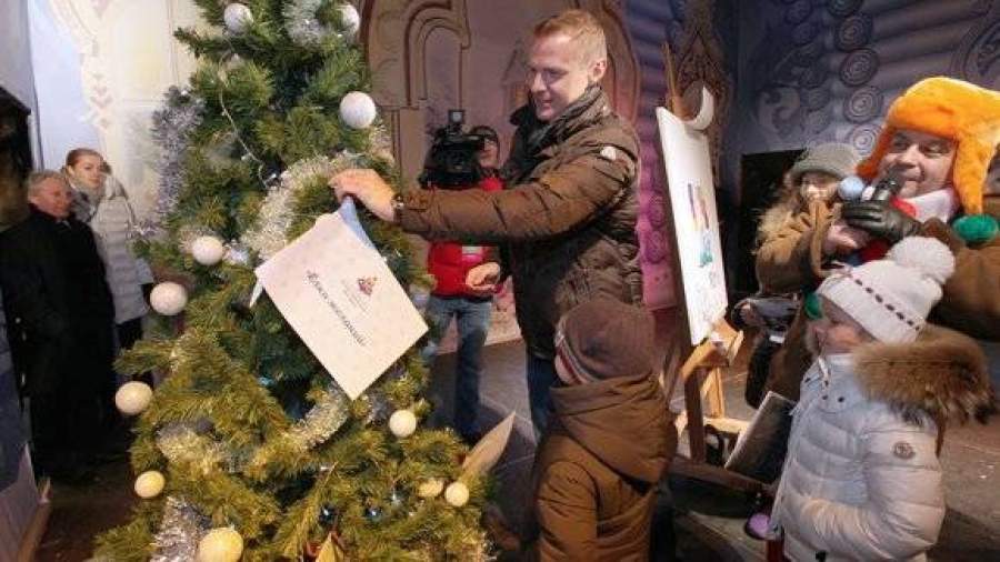 Собирались звезды на ярмарку