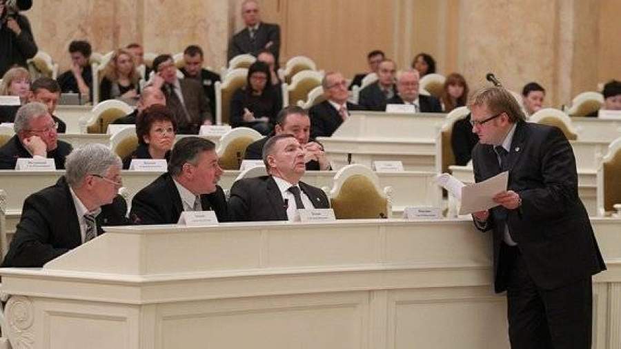 Депутаты схватились за портфели