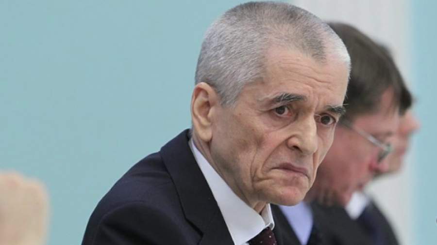 Защитники прав потребителей просят Медведева проверить Онищенко