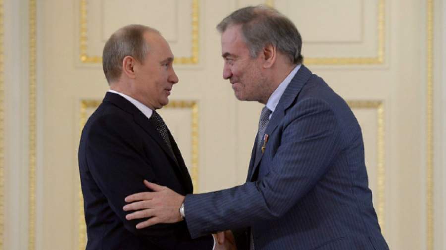 Путин признал идею Гергиева о Центре искусств несвоевременной