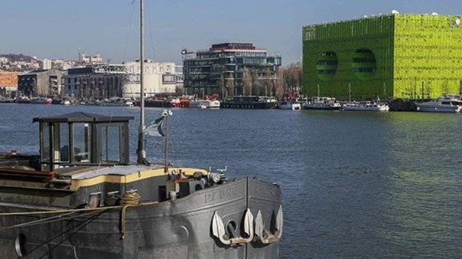«Аэрофлот» запускает прямые рейсы в Лион