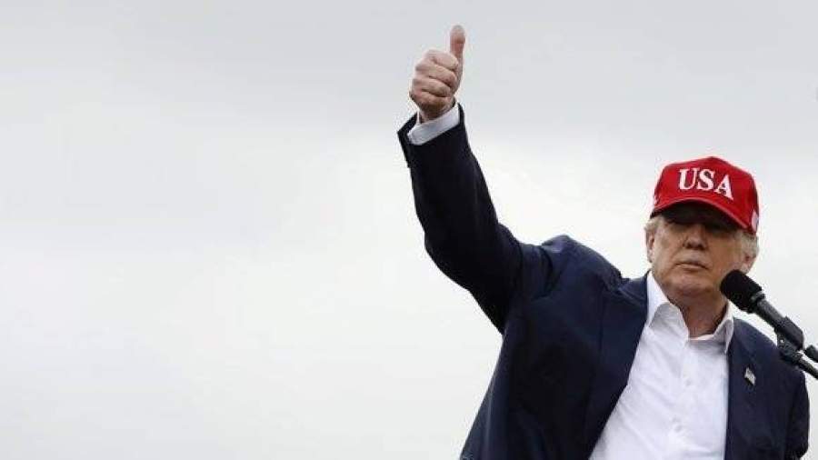 СМИ: участникам протеста против Трампа предлагают $2,5 тыс. в месяц