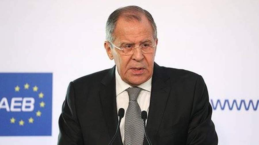 Лавров призвал Запад убедить Киев перестать «разыгрывать фарс»