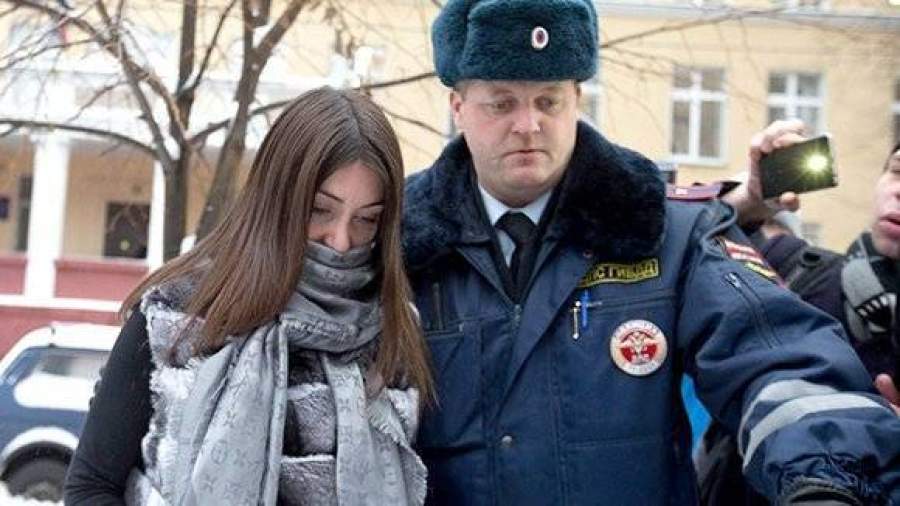 Стритрейсершу Багдасарян арестовали на 15 суток