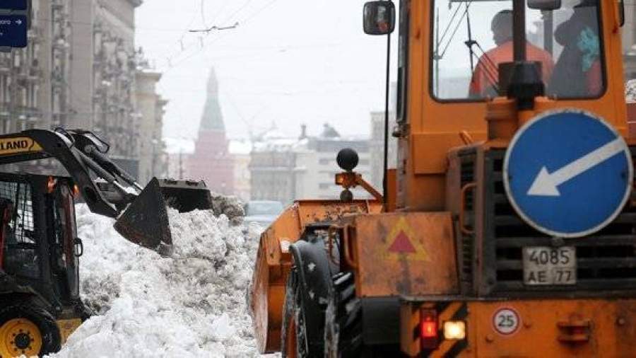 В Москве на уборку улиц выйдут 10 тыс. снегоуборочных машин
