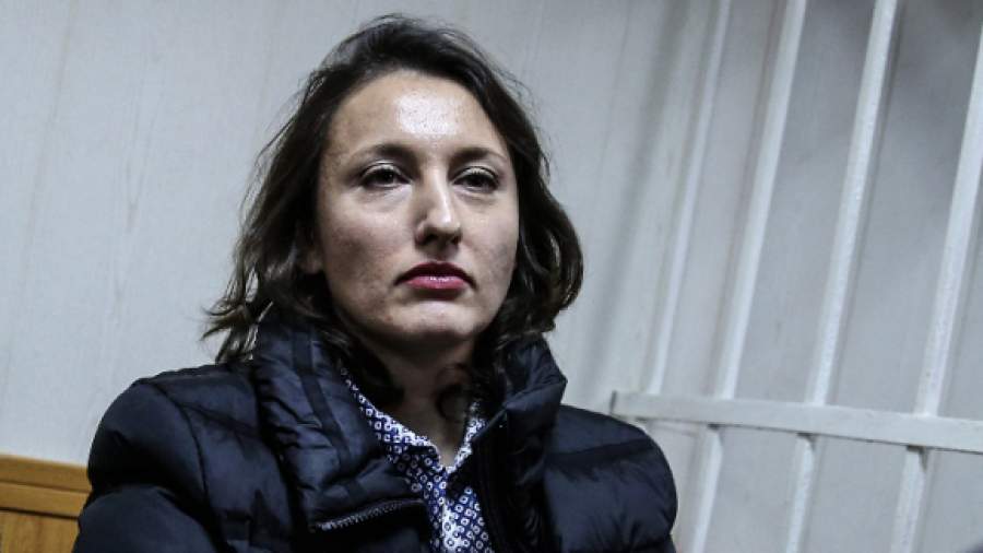Зоозащитница признана виновной в краже собаки у слепой певицы в Москве