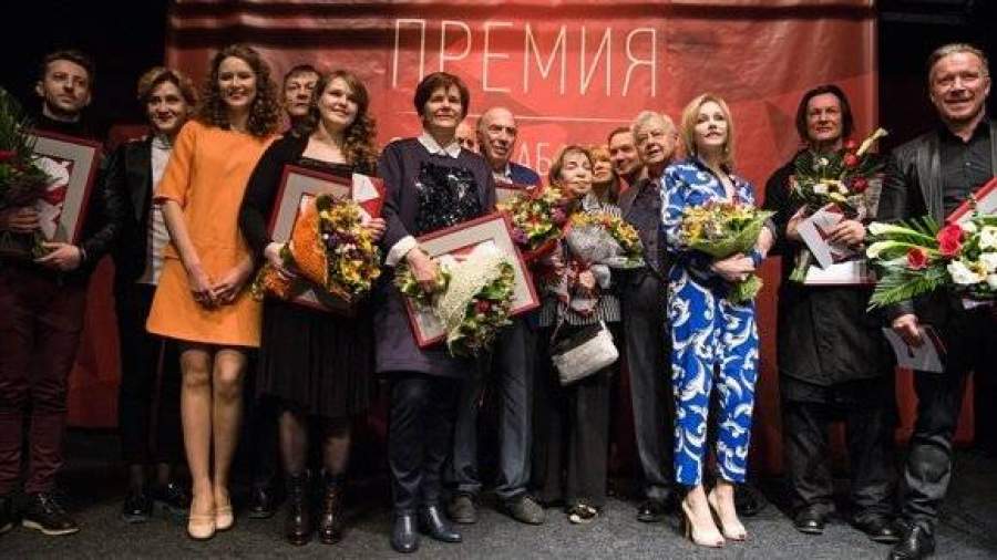 Олег Табаков раздал бриллианты и премии имени себя