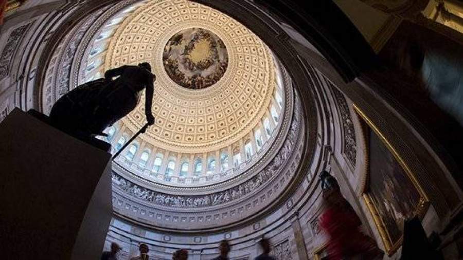 Сенат США одобрил начало отмены Obamacare