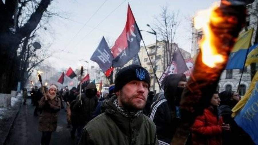 Во время факельного шествия националистов в Славянске прогремел взрыв