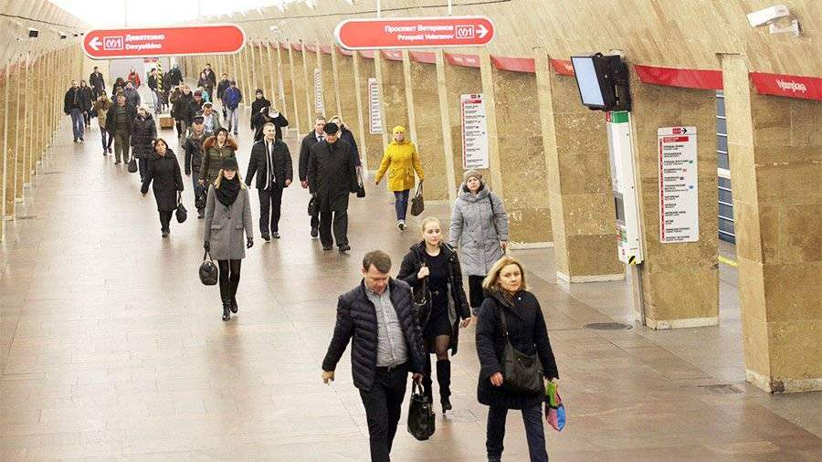 Работу петербургского метро продлят в день футбольного матча между Россией и Испанией Работу петербургского метро продлят в день футбольного матча между Россией и Испанией