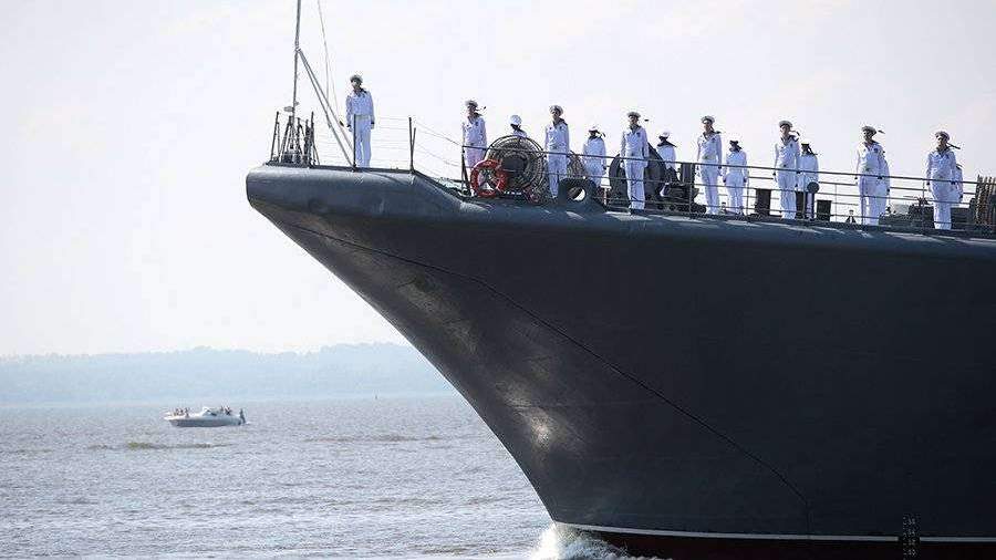 Минобороны отчиталось о параде кораблей в Сирии в День ВМФ
