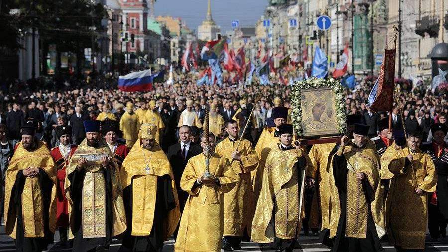 Александр Невский крестный ход