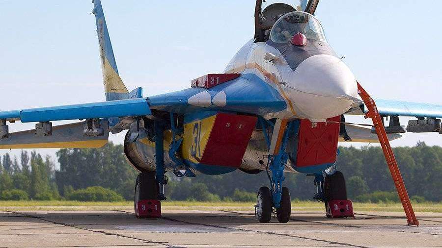 Kievu Prigrozili Shtrafom Za Stoyanku Ukrainskih Mig 29 V Krymu Novosti Izvestiya 09 05 2019