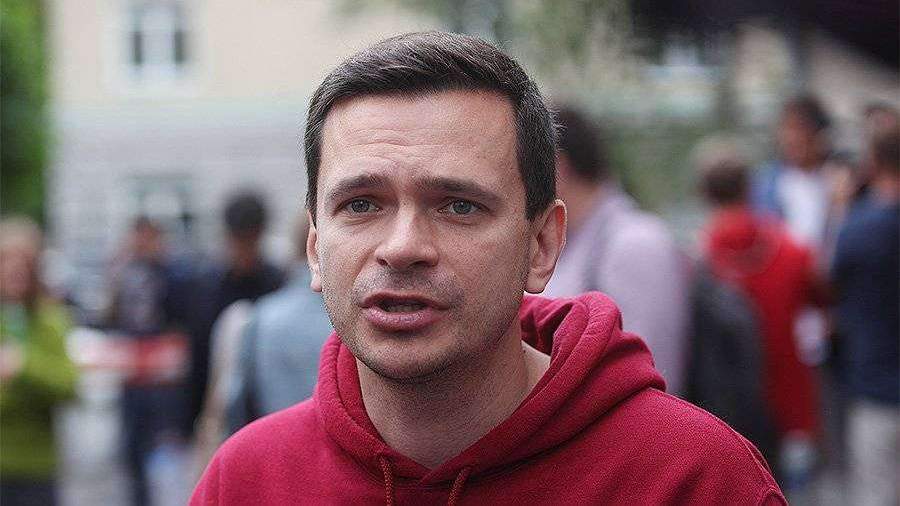 Яшина вновь задержали после отбытия ареста 