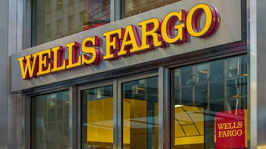 Акции Wells Fargo вчера упали на 5% ввиду скандала. Банку угрожают санкции. Что делать инветсору