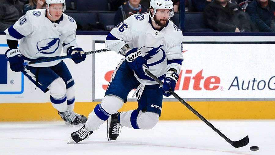 Передачи Кучерова и Сергачева помогли «Тампе» выиграть матч НХЛ
