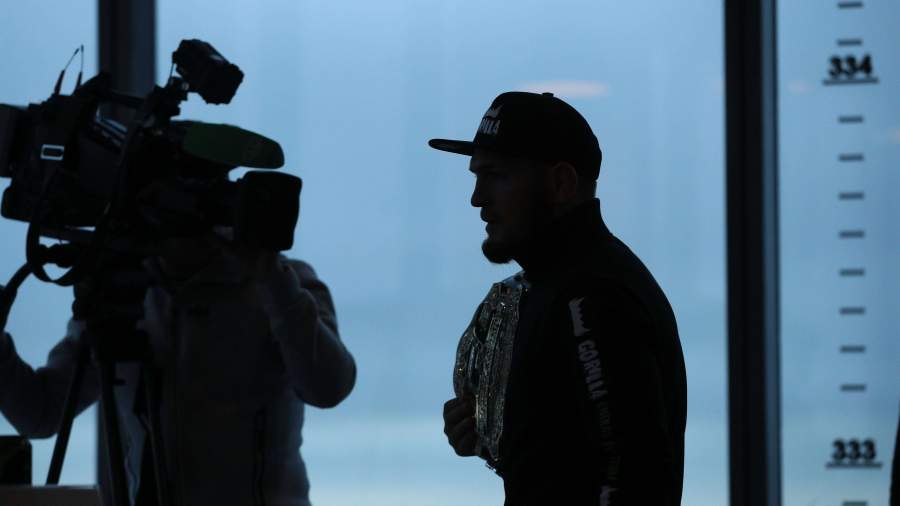 Покупателям билетов на бой Нурмагомедова с Фергюсоном вернут деньги
