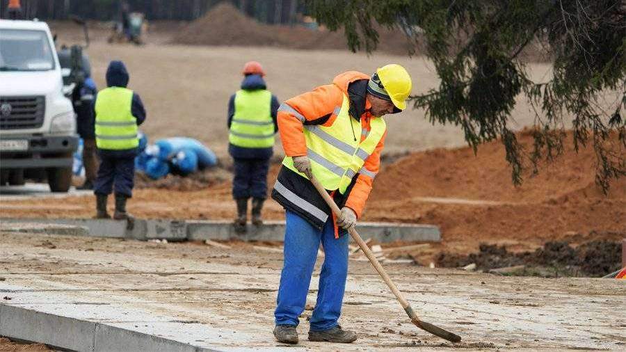 Путин поручил разработать спецрежим безопасности на стройках
