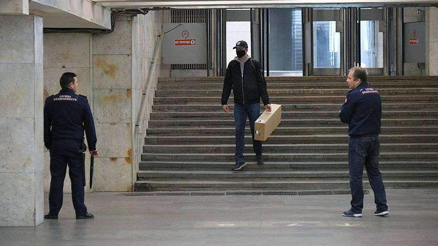 В московском метро начали установку бесконтактных санитайзеров
