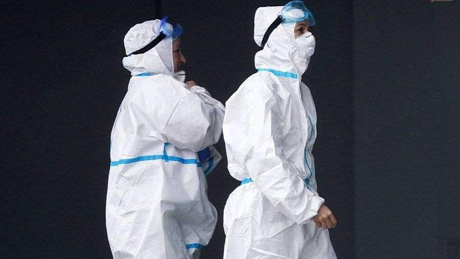 В России создали многоразовый костюм для работы с больными COVID-19
