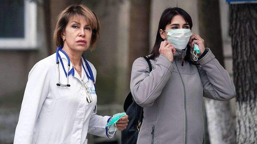 В Крыму выздоровели почти треть заболевших коронавирусом пациентов
