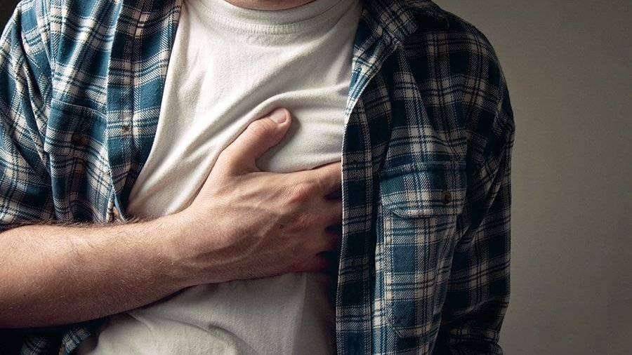 Кардиолог назвал три главных симптома сердечного приступа

