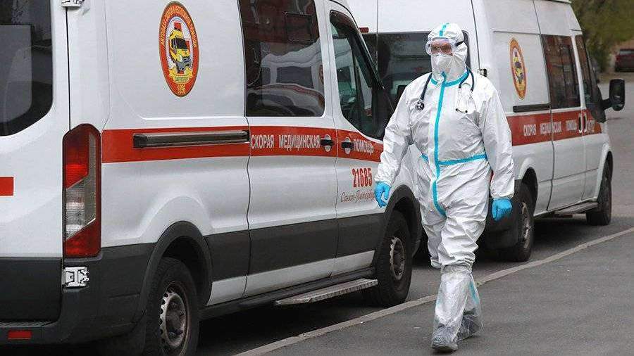 Путин разъяснил порядок страховых выплат участвовавшим в борьбе с COVID-19 медикам
