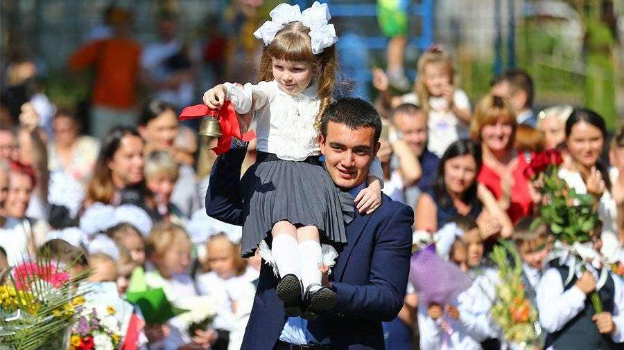 Собянин выразил надежду на начало учебного года 1 сентября
