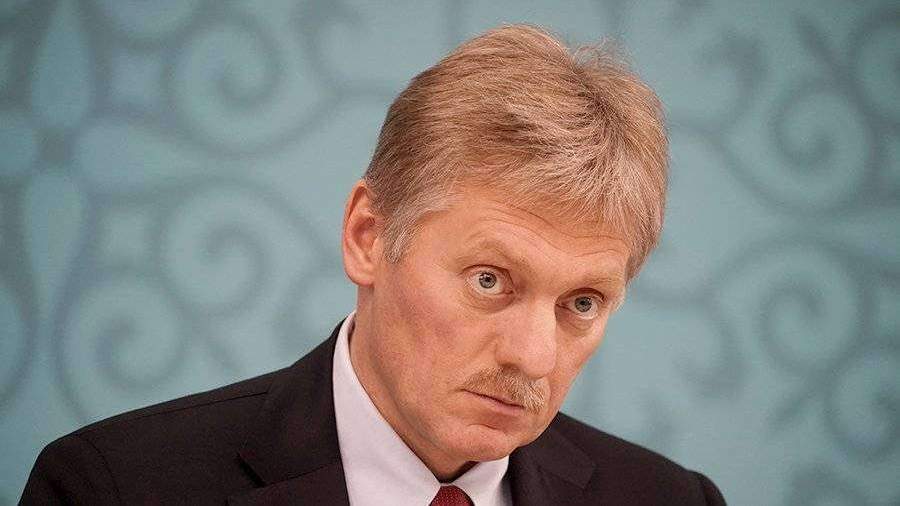 Песков назвал фобией обвинения России в дезинформации о пандемии