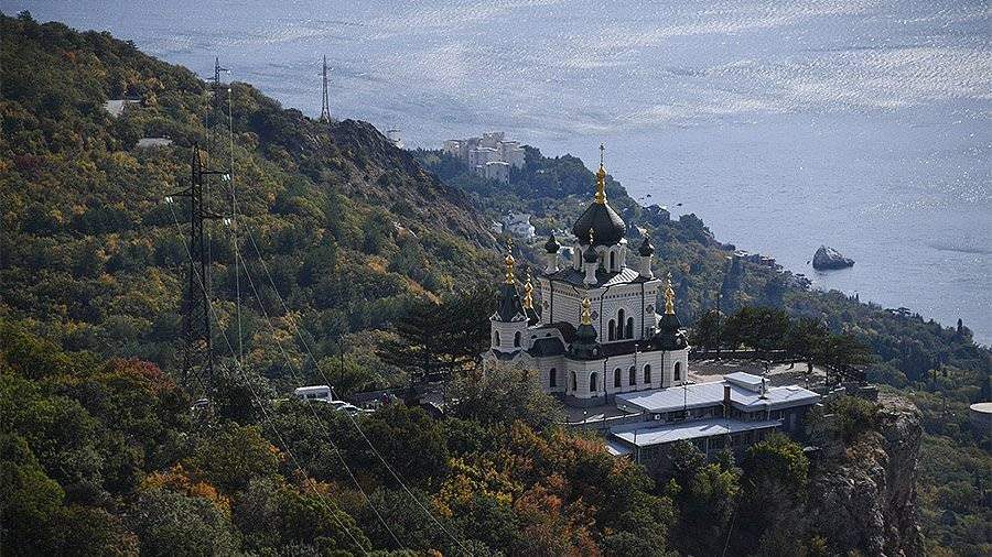 Туристам пообещали теплую осень в Крыму