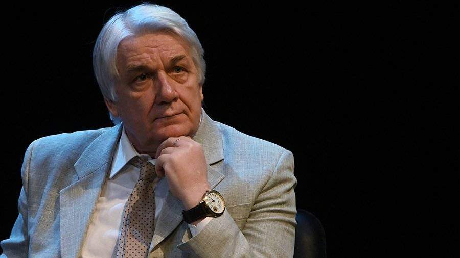 Актер юрий шлыков биография личная жизнь Народного артиста РФ Юрия Шлыкова избили в центре Москвы Новости Известия 01.09.