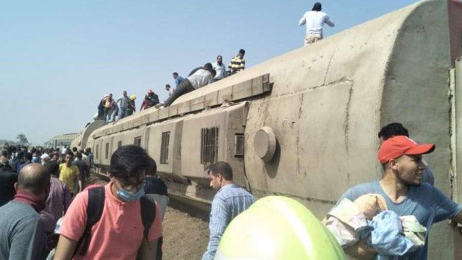 Число погибших при крушении поезда в Египте возросло до 11