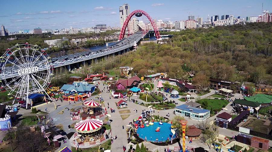 Парк сказка в москве цены фото Парк "Сказка" возобновляет работу аттракционов Новости Известия 23.06.2021