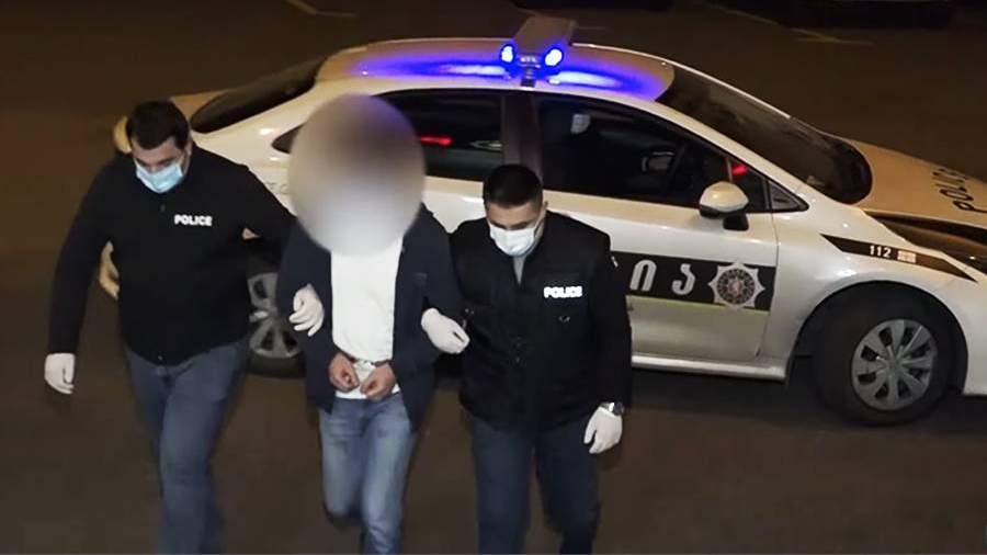 Три человека задержаны по делу об обрушении дома в Батуми