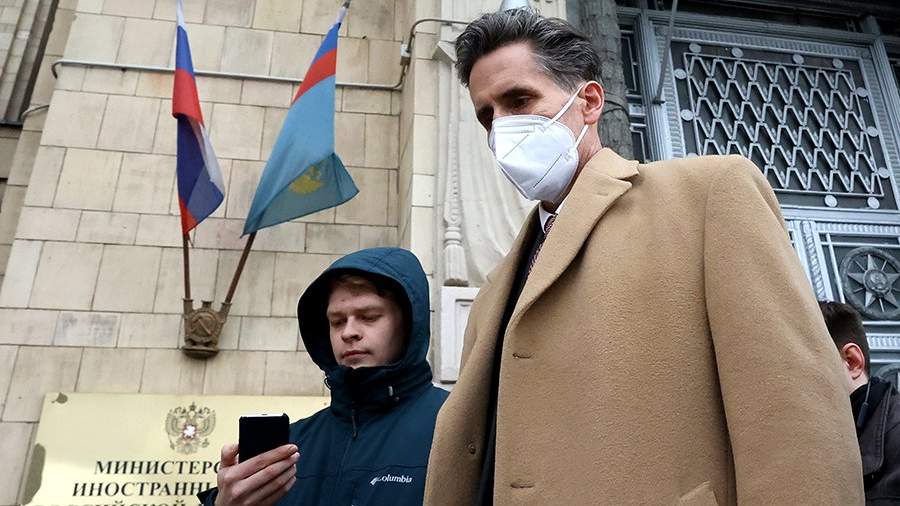 В Вашингтоне ответили на высылку Россией зампосла США Новости мира Известия 17.0