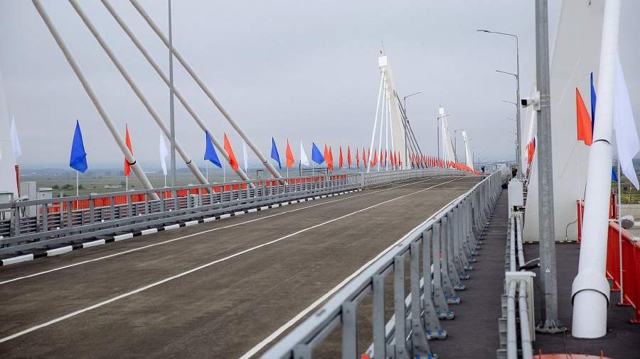 В Благовещенске открыли первый автомобильный мост между Россией и Китаем - РИА Н