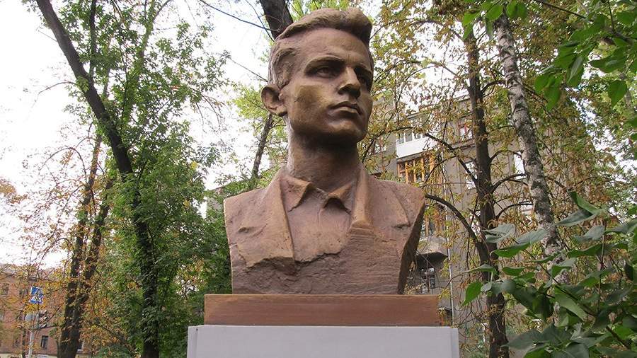 Молодая гвардия виктор третьякевич фото