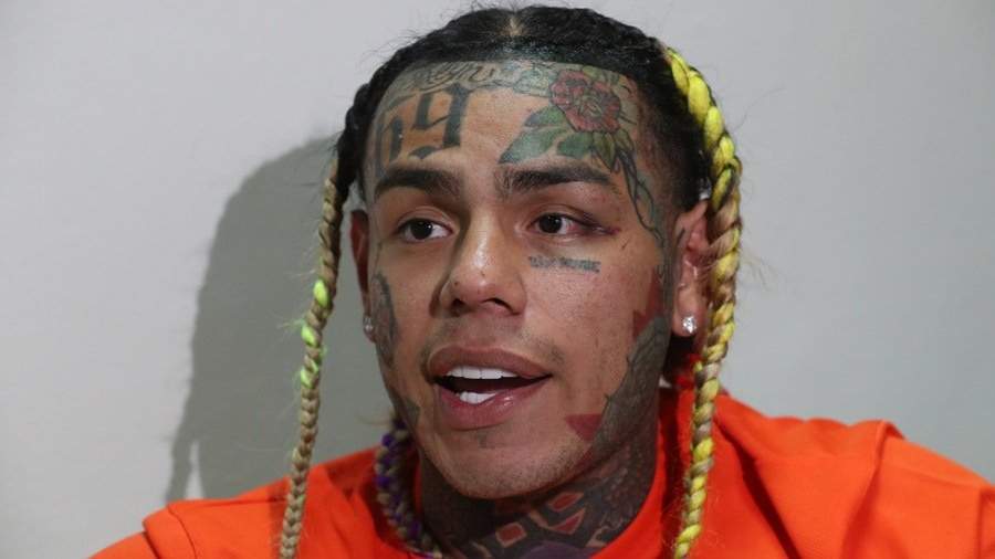 Феррари 6ix9ine Радужная