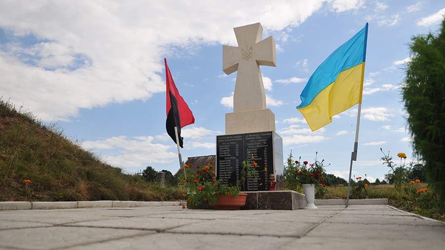 30.11.22==Рассекречены документы о кровавом терроре поляков против украинцев в годы ВОВ