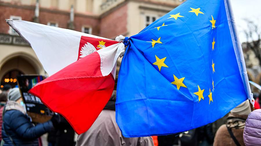 Politico: Польша отказалась поддержать финансирование ЕС Украины в 2023 году на уровне 18 миллиардов евро
