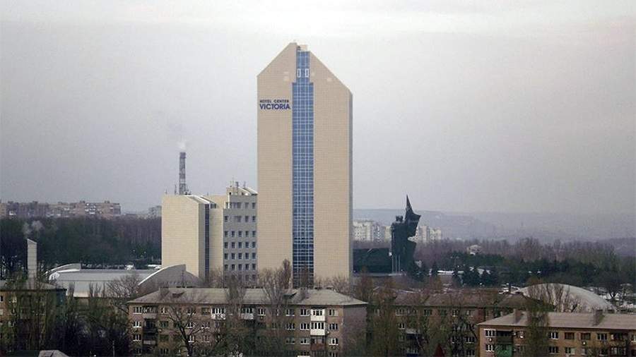 Hotel “Victoria” destroyed in the center of Donetsk after the strikes of the Armed Forces of Ukraine